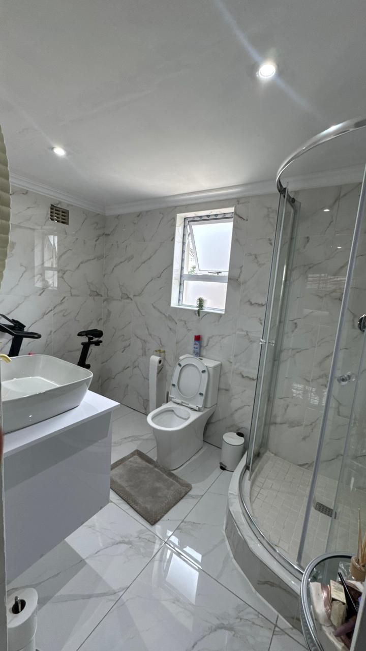 4 Bedroom Property for Sale in Cambridge West Eastern Cape